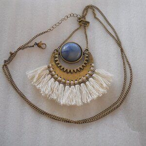 American Eagle - Fan Tassel Necklace  228